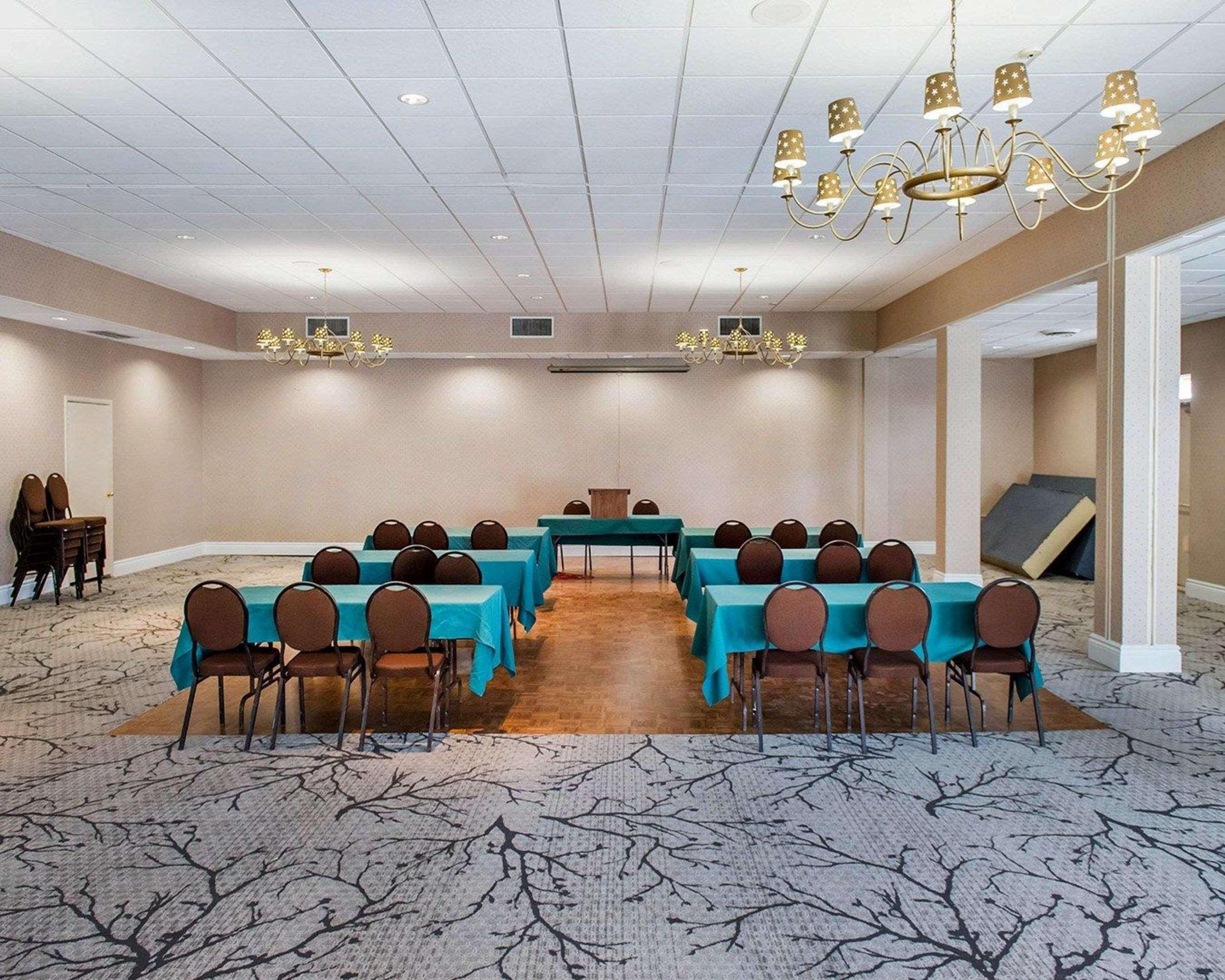 Econo Lodge Smiths Falls Eksteriør bilde