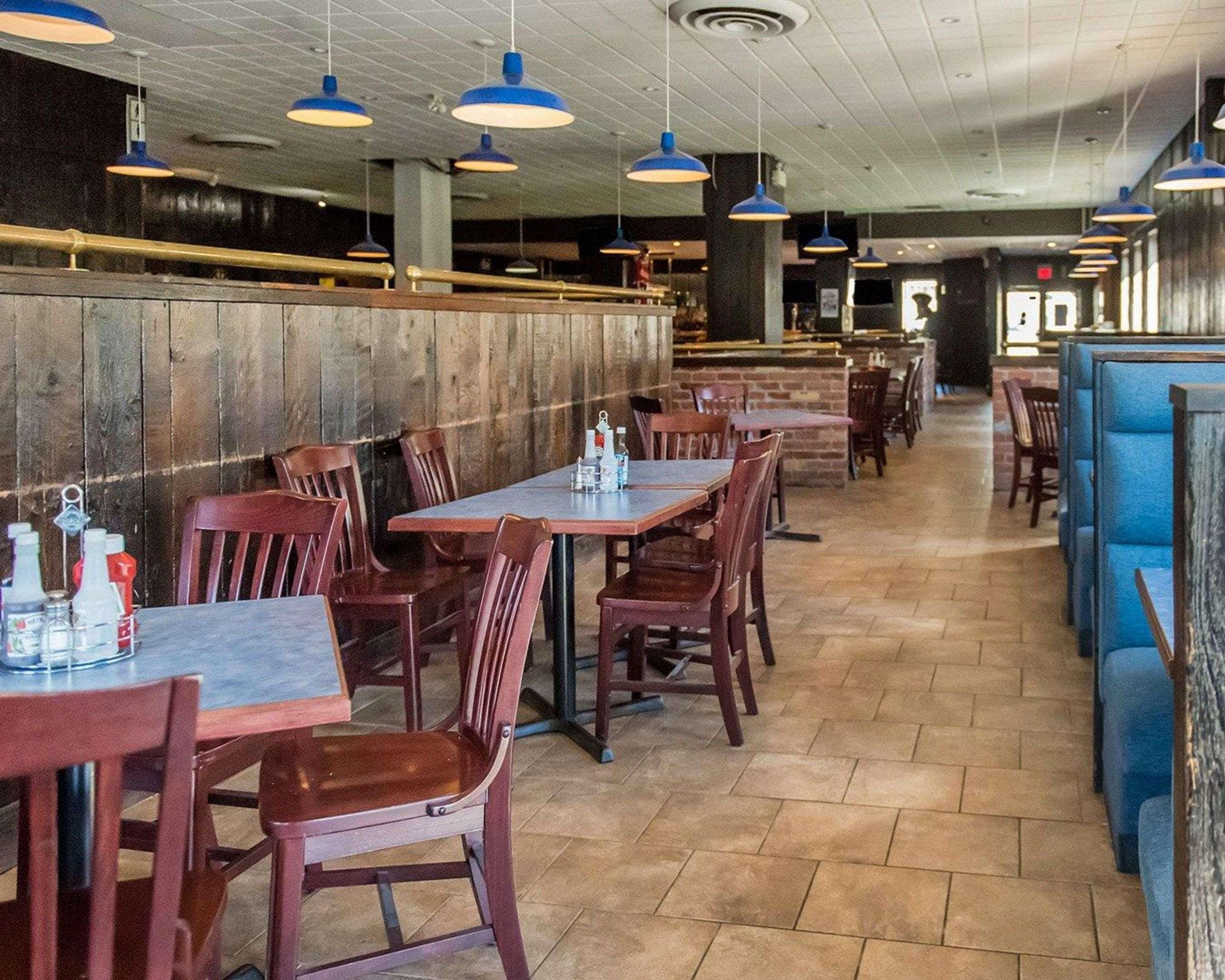 Econo Lodge Smiths Falls Eksteriør bilde