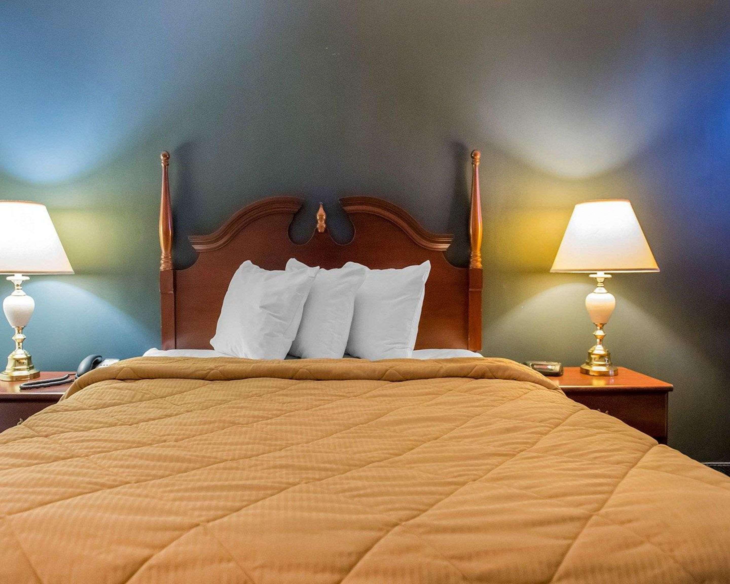 Econo Lodge Smiths Falls Eksteriør bilde
