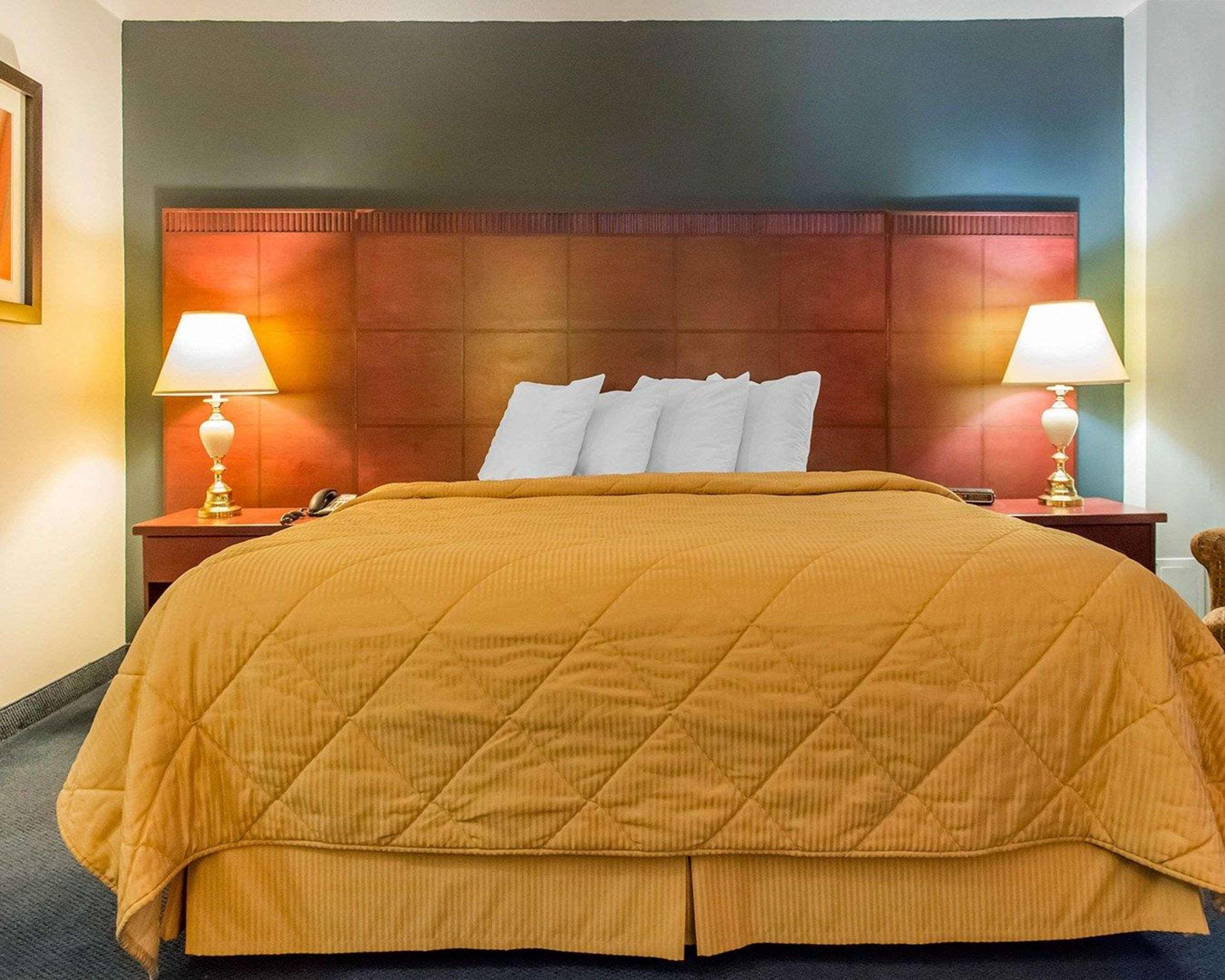 Econo Lodge Smiths Falls Eksteriør bilde