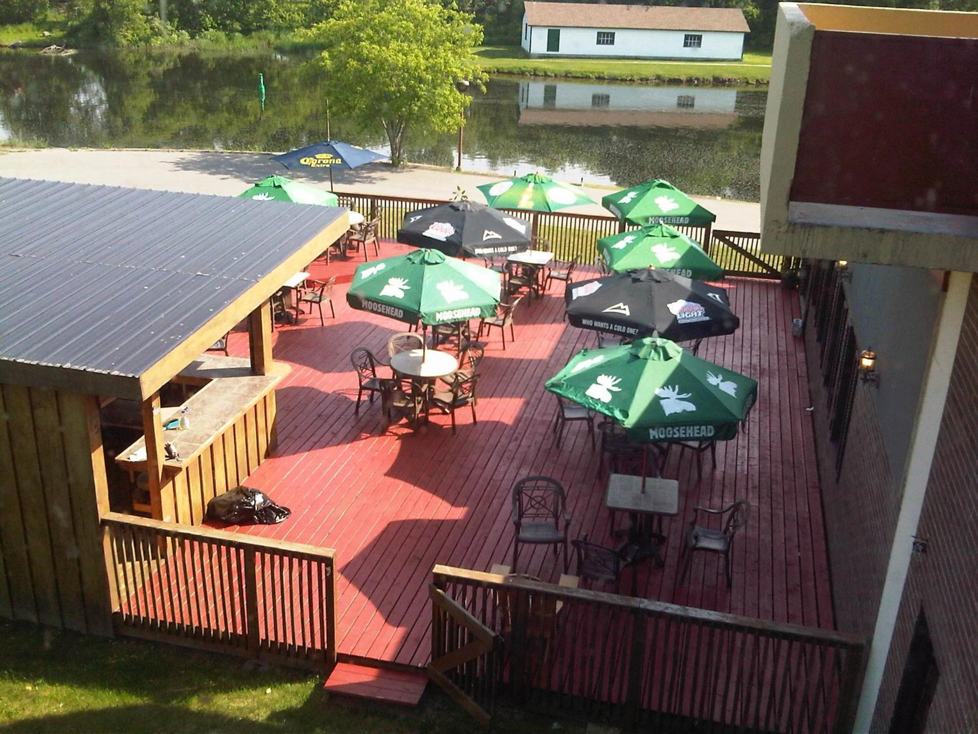 Econo Lodge Smiths Falls Eksteriør bilde