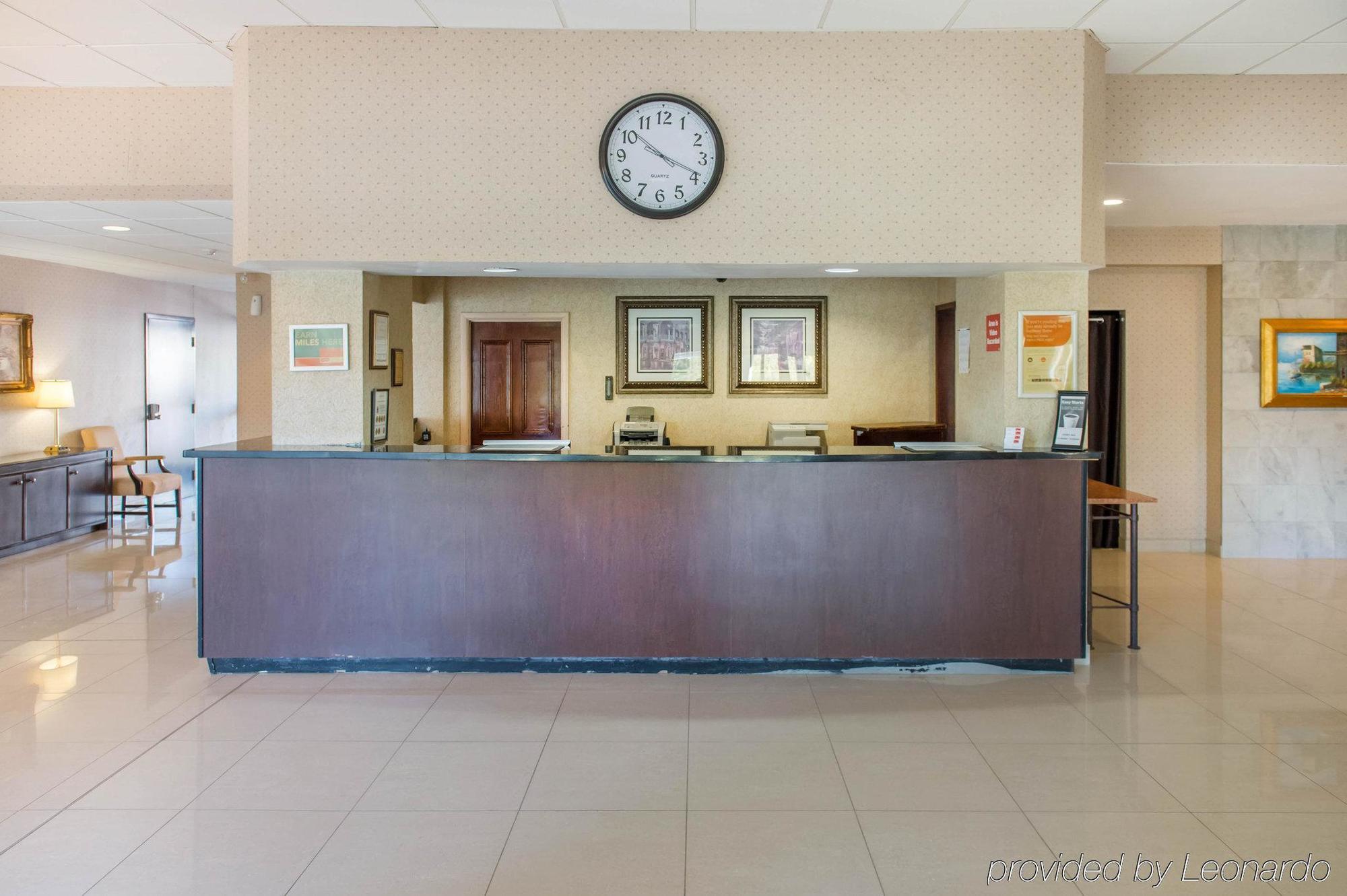 Econo Lodge Smiths Falls Eksteriør bilde