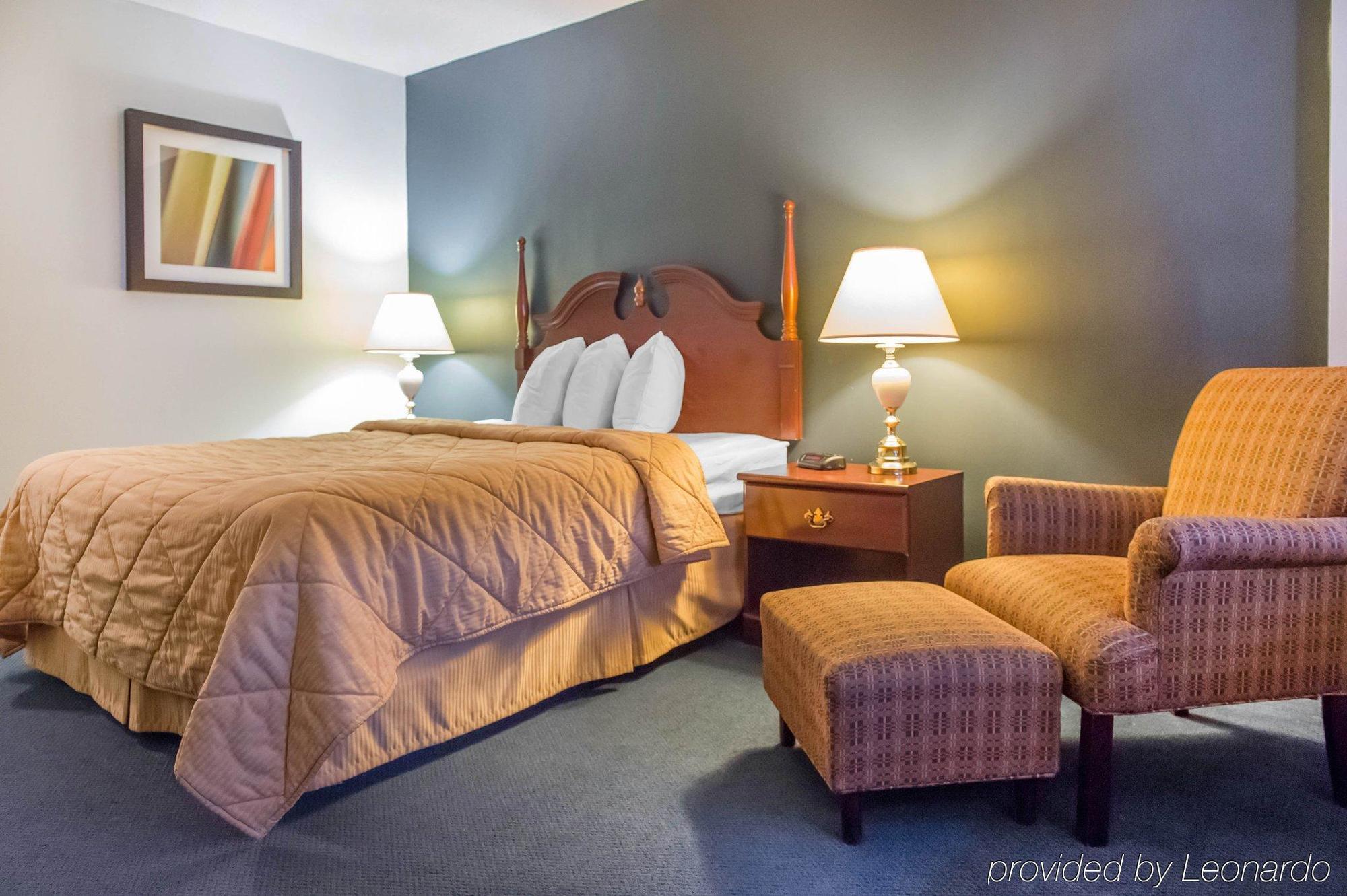 Econo Lodge Smiths Falls Eksteriør bilde