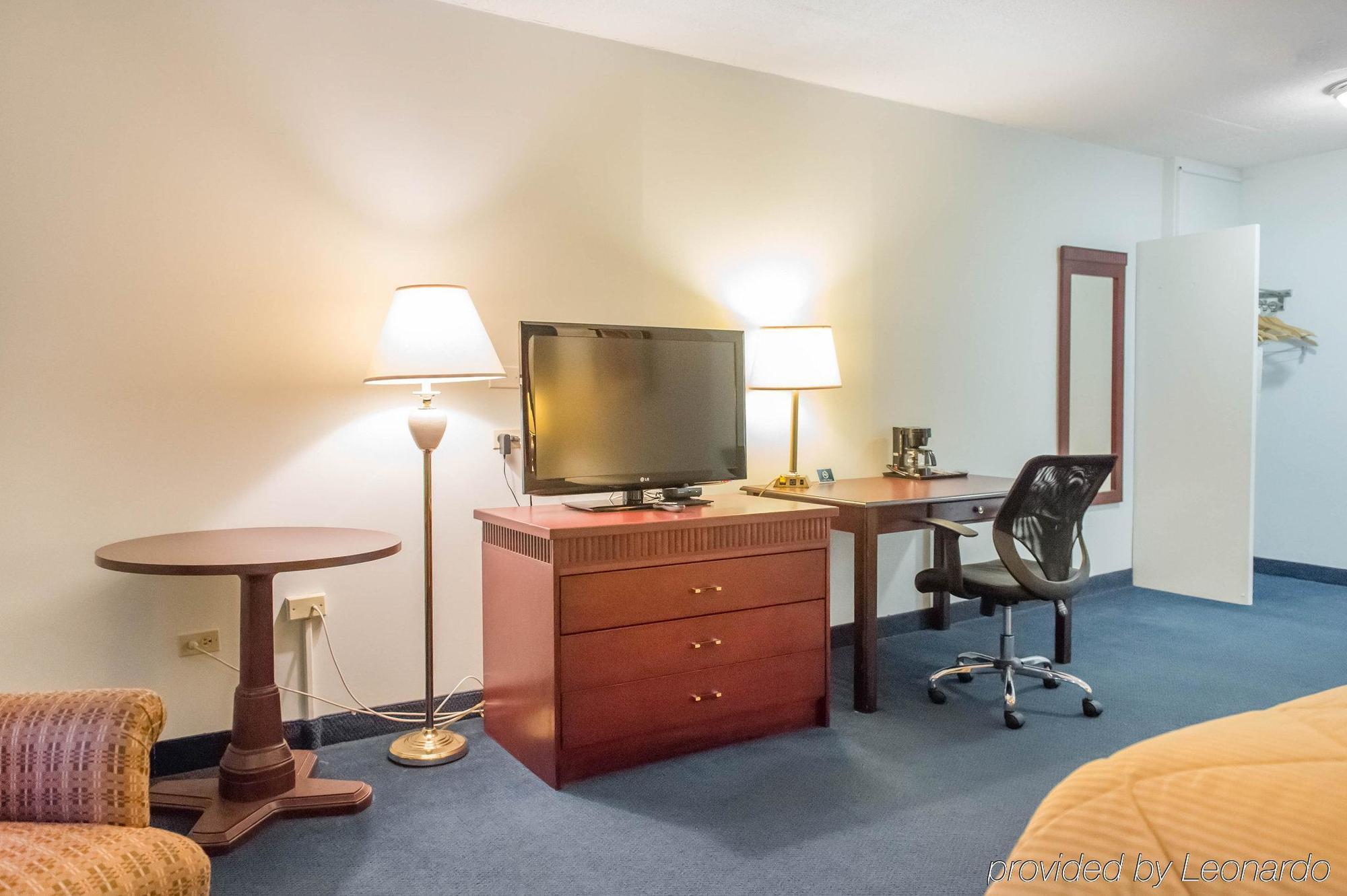 Econo Lodge Smiths Falls Eksteriør bilde