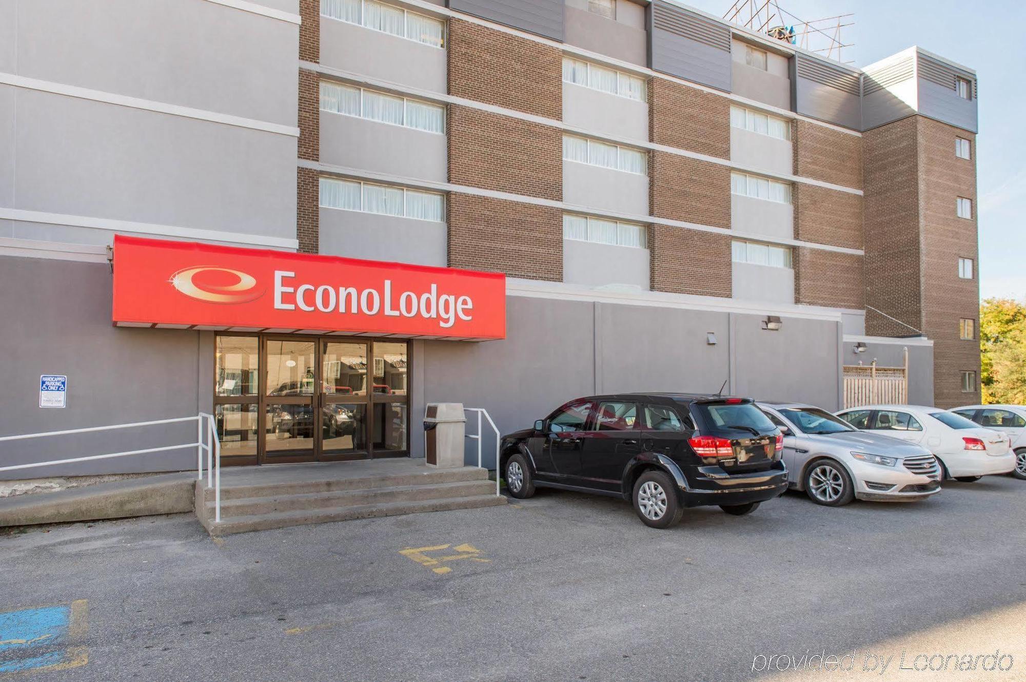 Econo Lodge Smiths Falls Eksteriør bilde