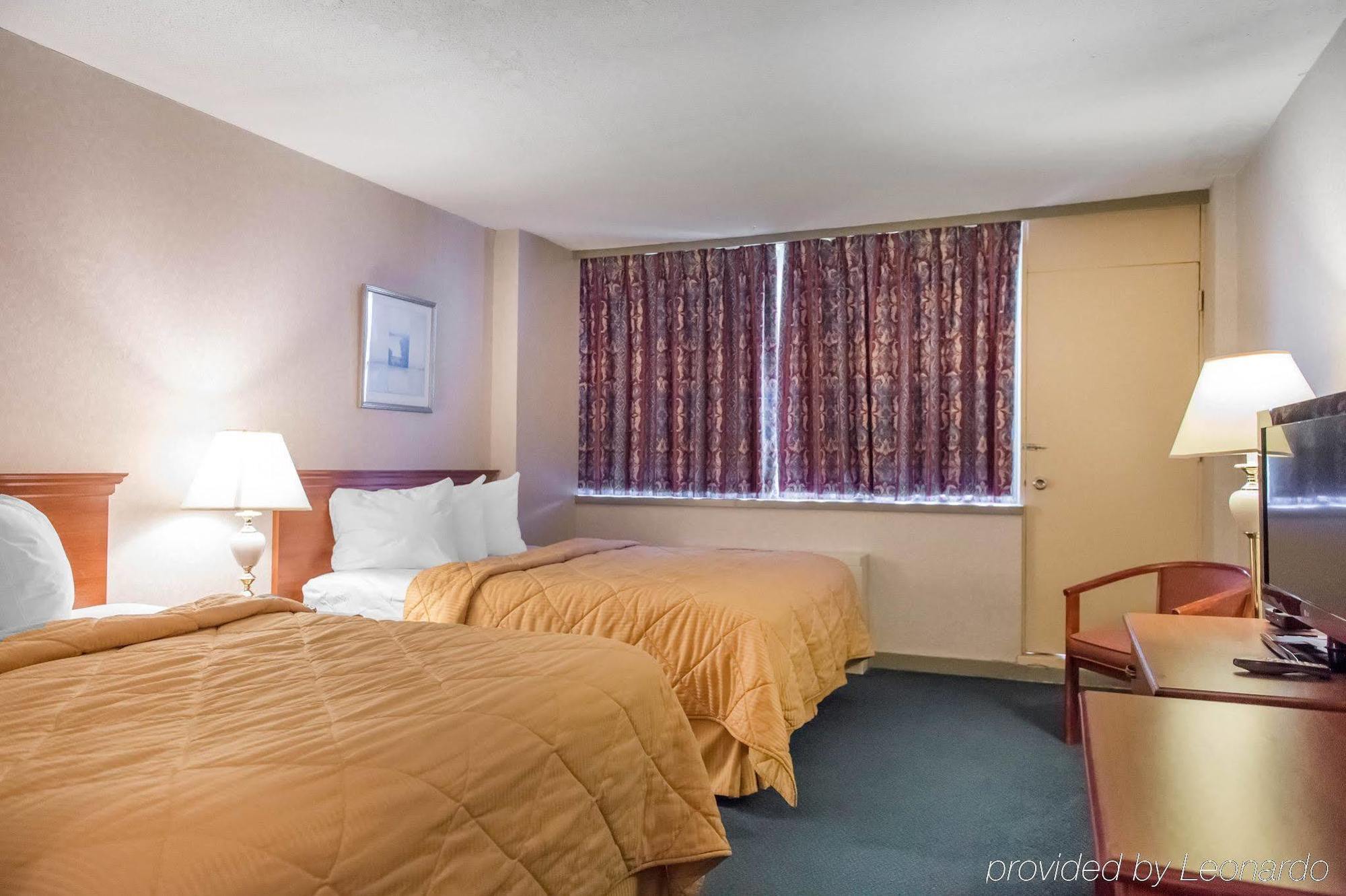 Econo Lodge Smiths Falls Eksteriør bilde