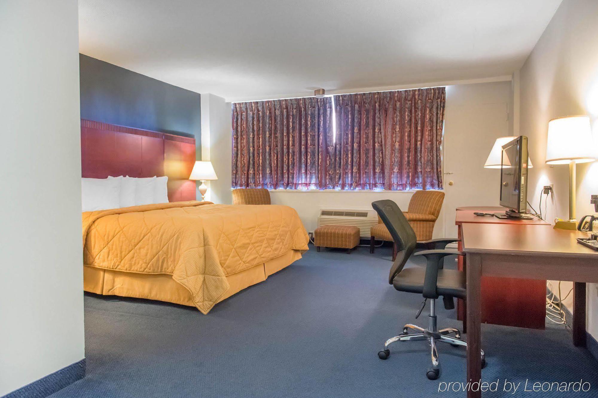 Econo Lodge Smiths Falls Eksteriør bilde