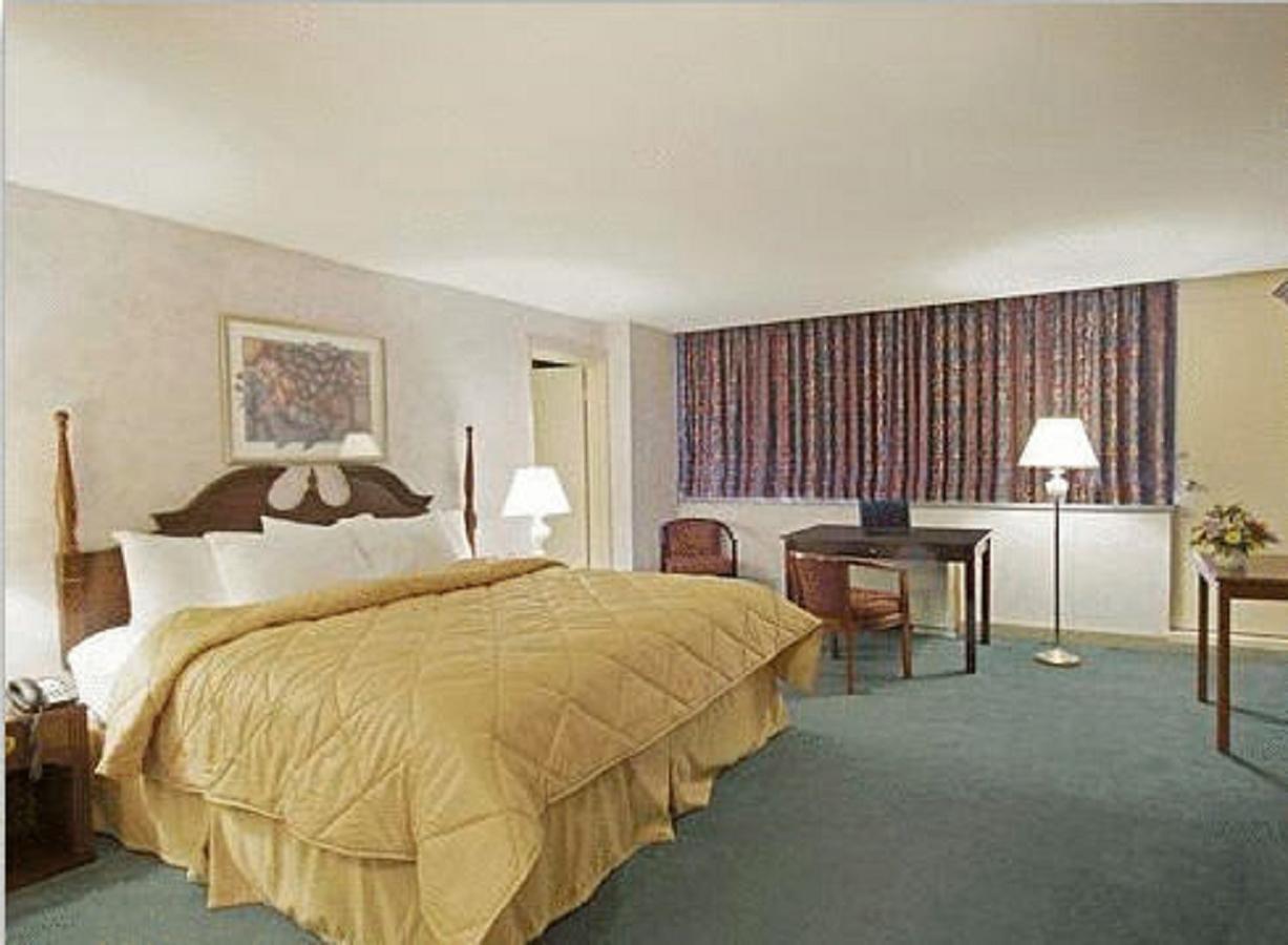 Econo Lodge Smiths Falls Eksteriør bilde