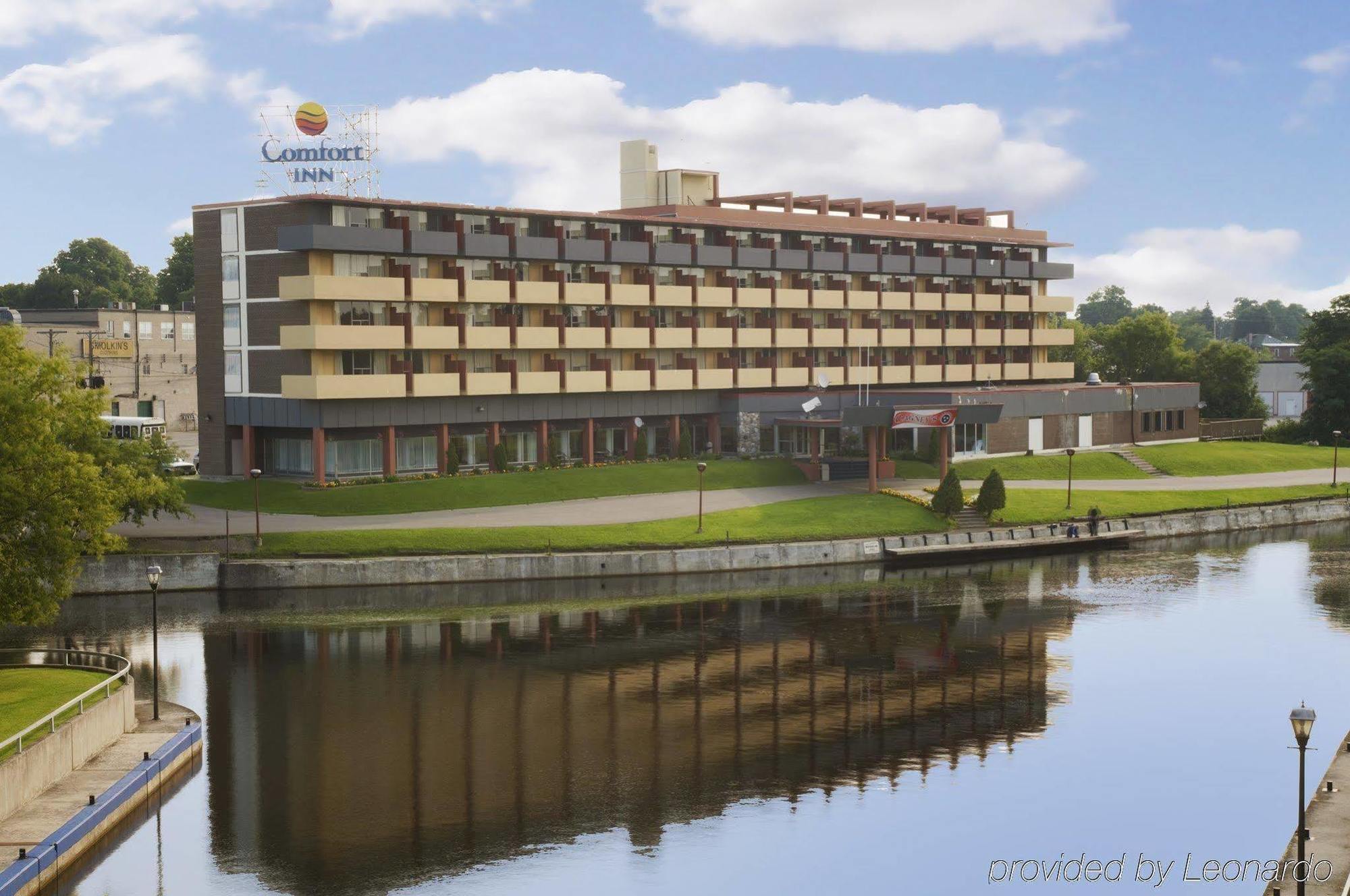 Econo Lodge Smiths Falls Eksteriør bilde